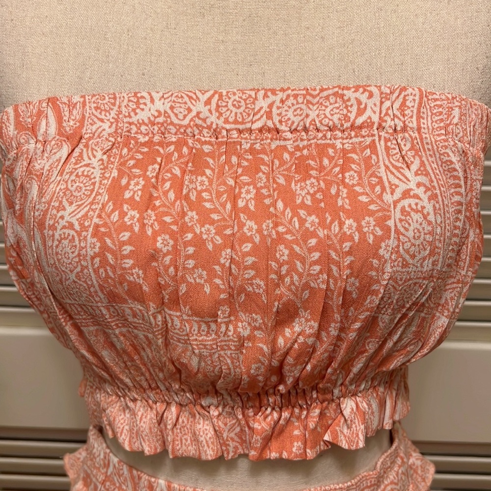 93. Blue B Collection Bandeau and Skirt in Paisley Print - Picture 3 of 11